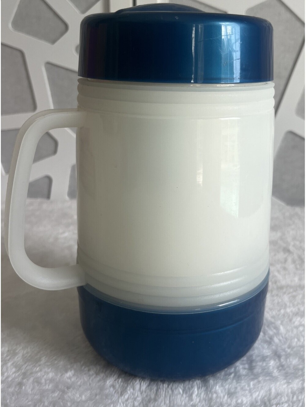 Vintage Aladdin Plastic Thermos Soup Thermos 17 oz,Wide Mouth,bowl on bottom USA